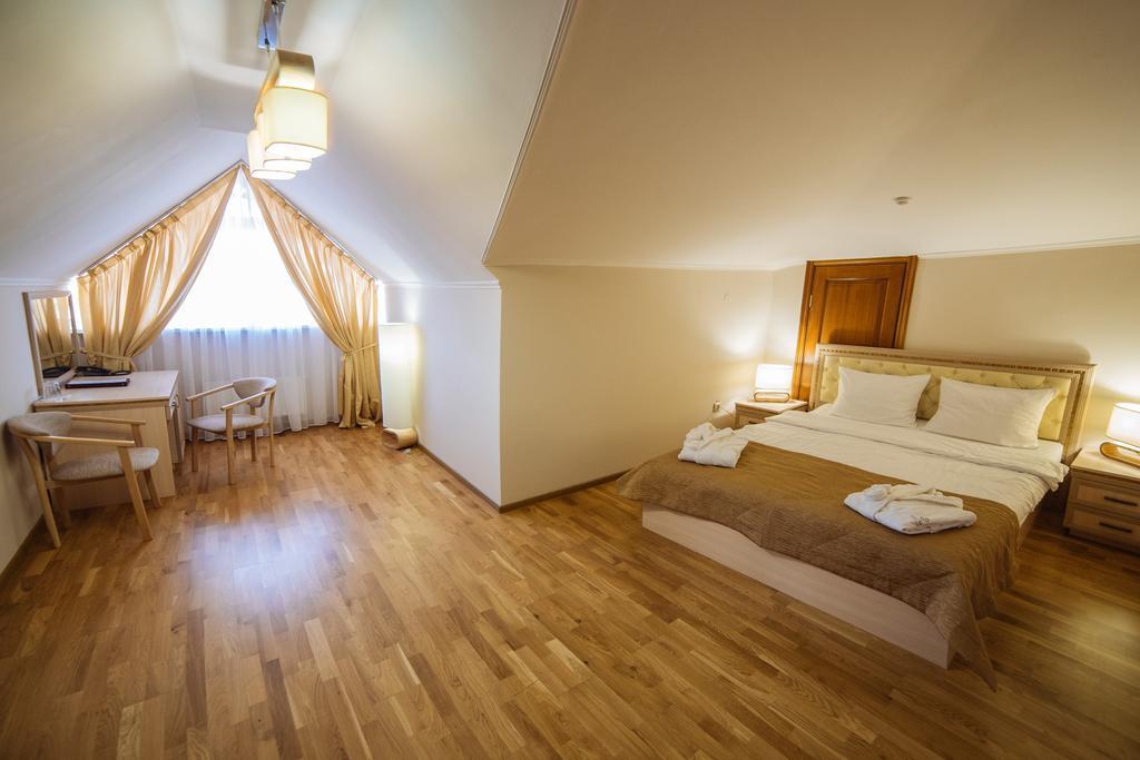 Svityaz Resort Truskavets Room photo
